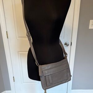 Tano Elegant Gray Leather Crossbody Bag